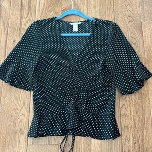 H&M black and white polka dot short sleeve blouse size 0